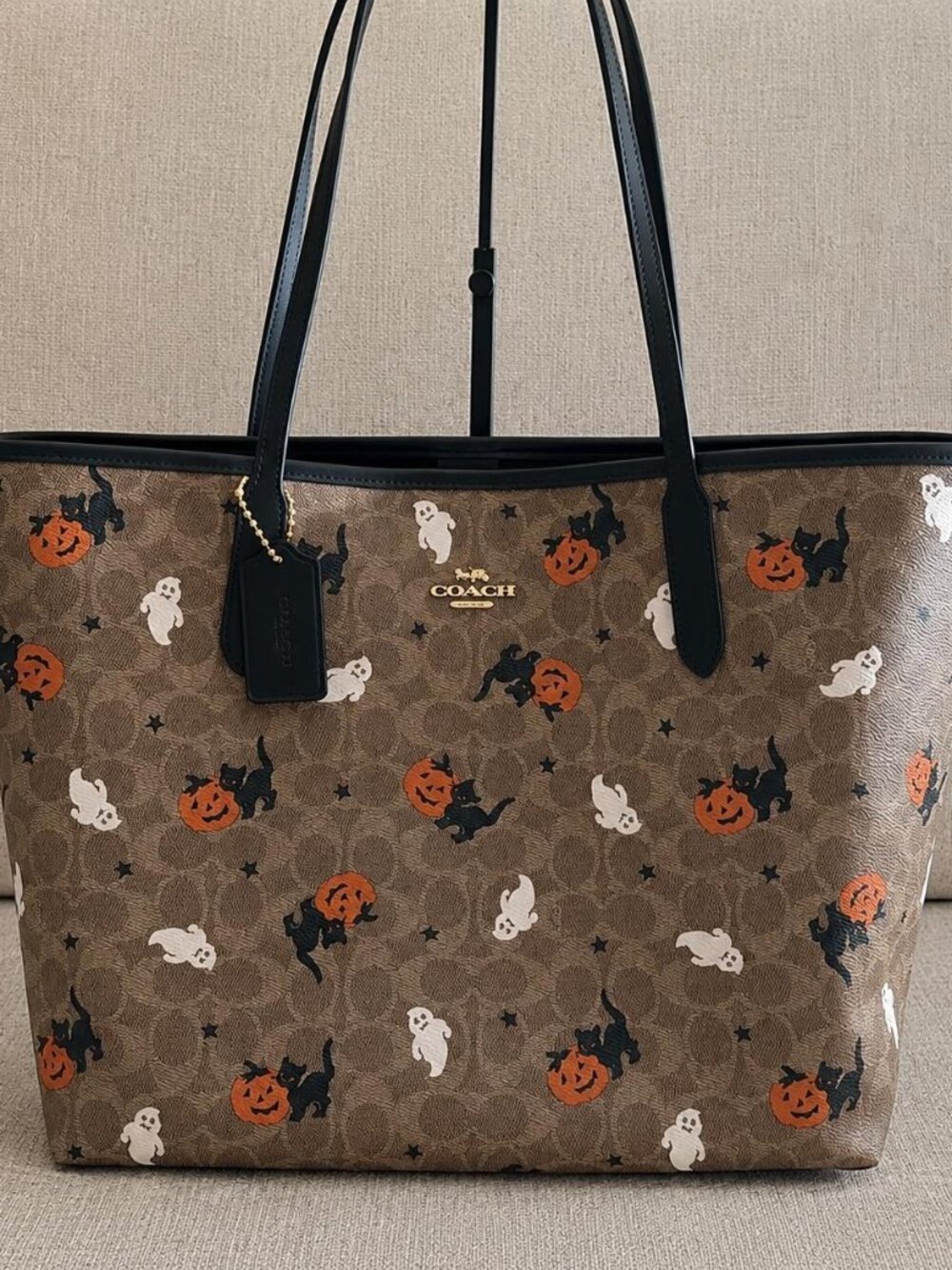 NWT ❤️ Coach City Tote In Signature Canvas With Halloween Print CW450